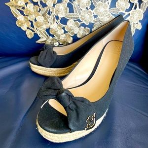 Tory Burch NWOB Women’s Size 8.5 Wedge Heels